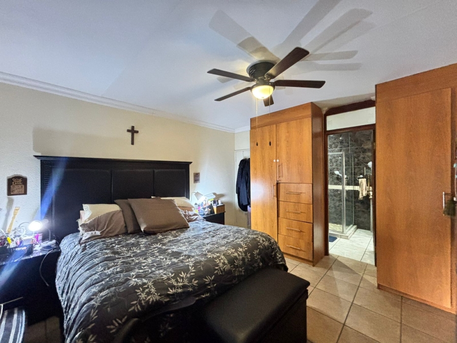 3 Bedroom Property for Sale in Wilkoppies North West